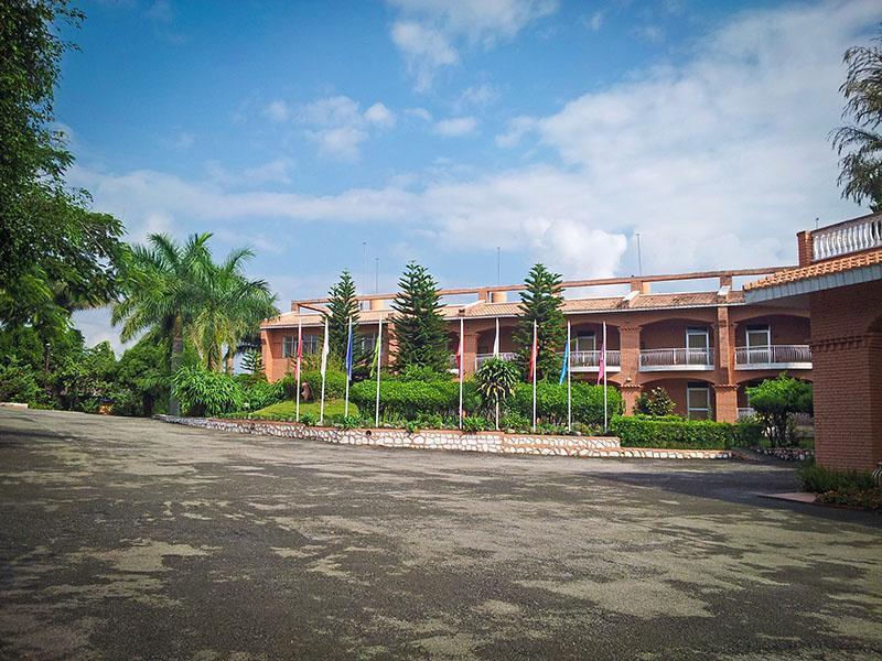 Royal Palm Resort Pokhara Exterior photo