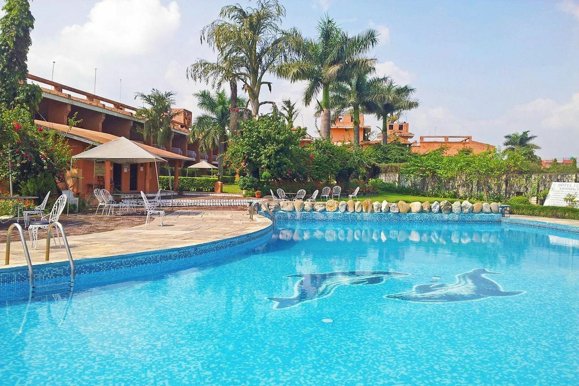 Royal Palm Resort Pokhara Exterior photo